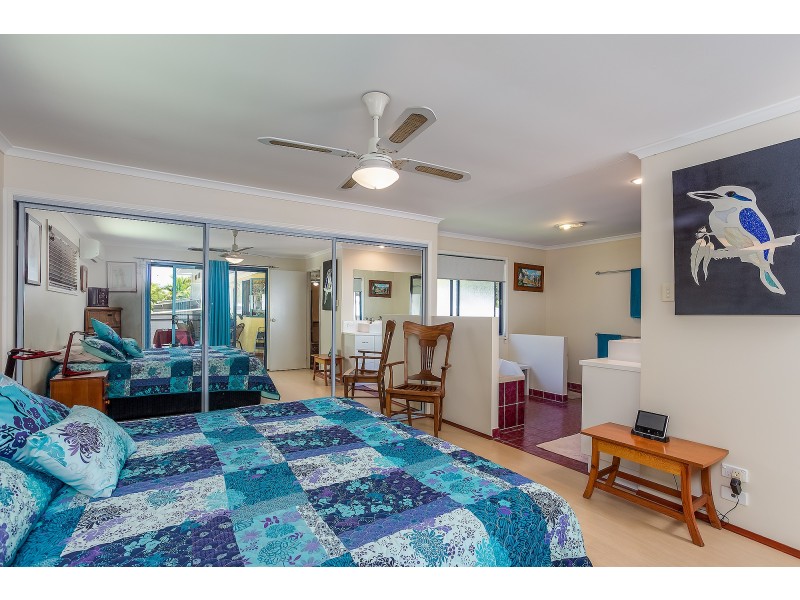 10 Naiad Court, Rainbow Beach QLD 4581