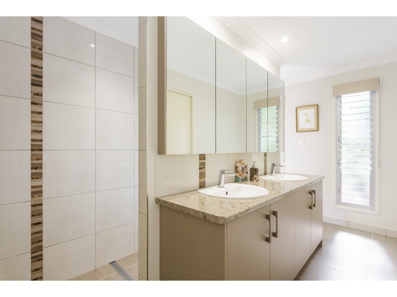 1 Ibis Court, Rainbow Beach QLD 4581