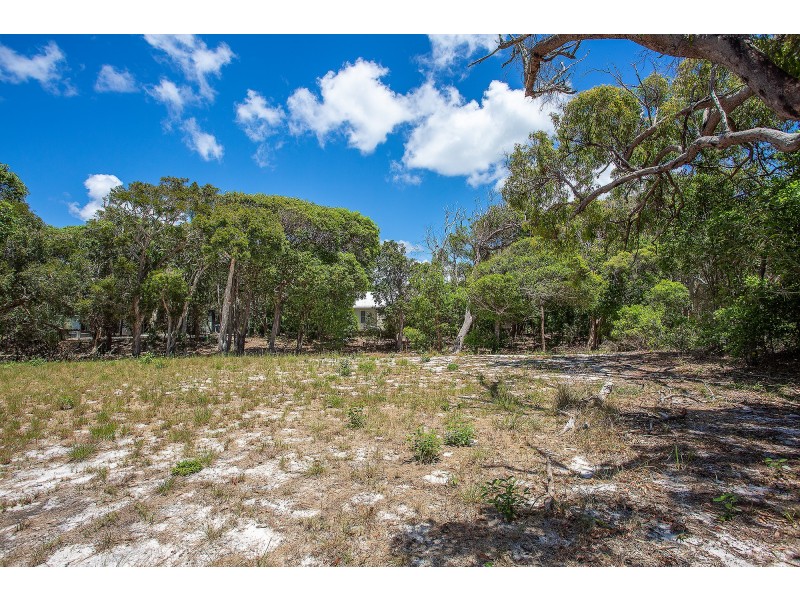 17 Ibis Court, Rainbow Beach QLD 4581