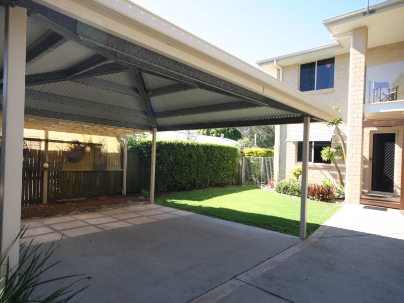 9 Zircon Street, Rainbow Beach QLD 4581