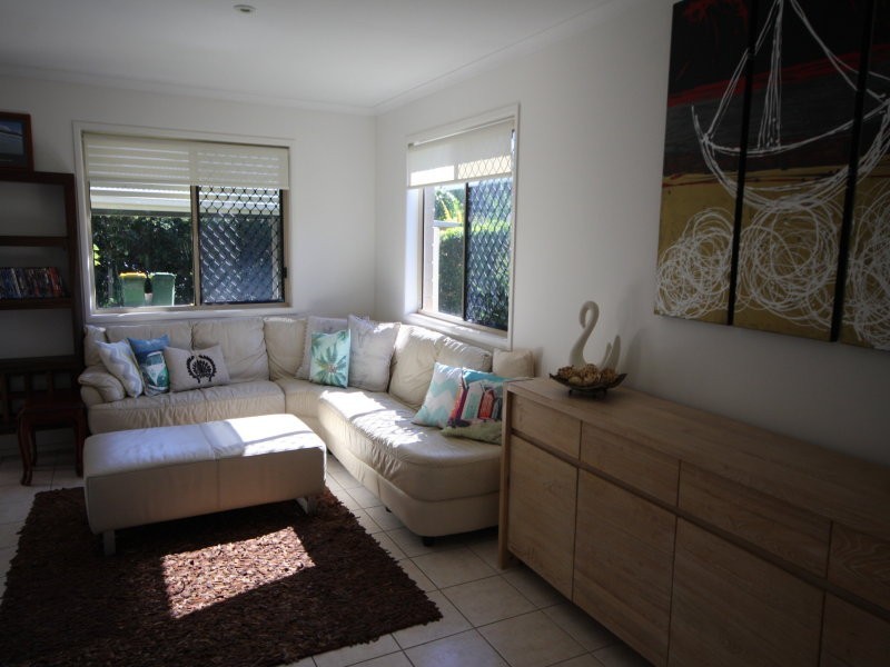 9 Zircon Street, Rainbow Beach QLD 4581