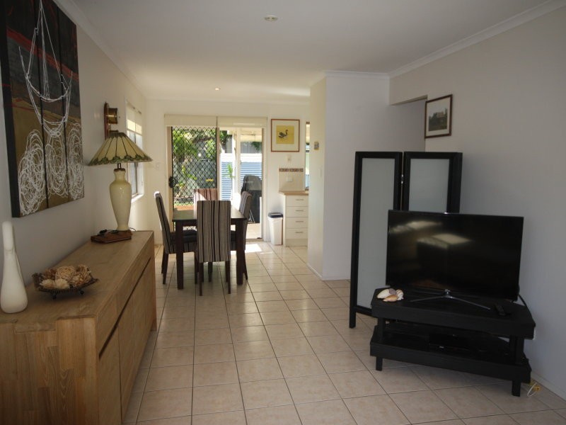 9 Zircon Street, Rainbow Beach QLD 4581