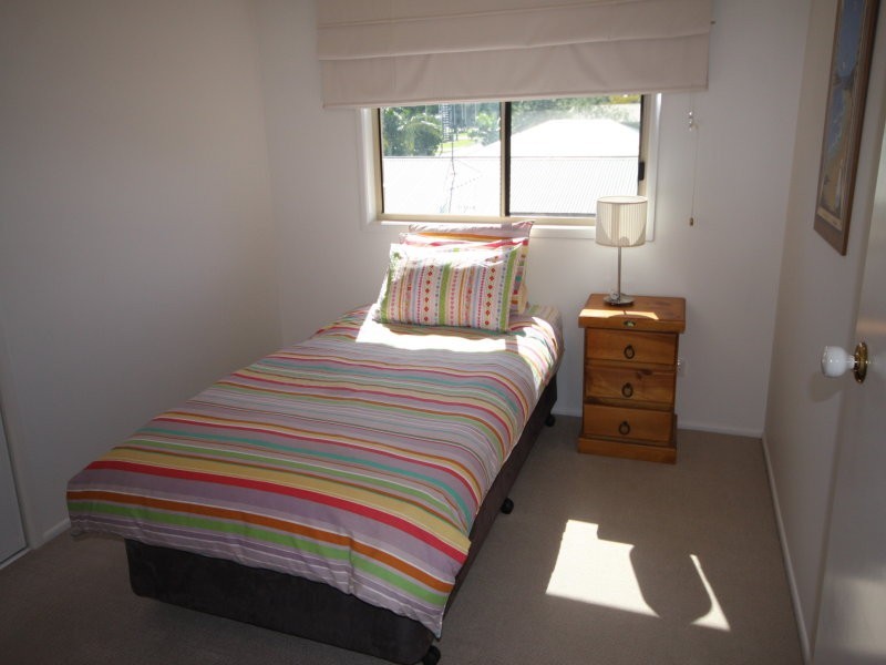 9 Zircon Street, Rainbow Beach QLD 4581