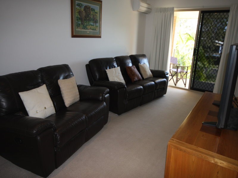 9 Zircon Street, Rainbow Beach QLD 4581