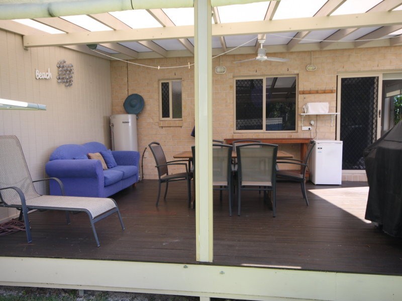 9 Zircon Street, Rainbow Beach QLD 4581