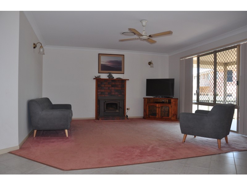 46 BOMBALA CRESCENT, Rainbow Beach QLD 4581