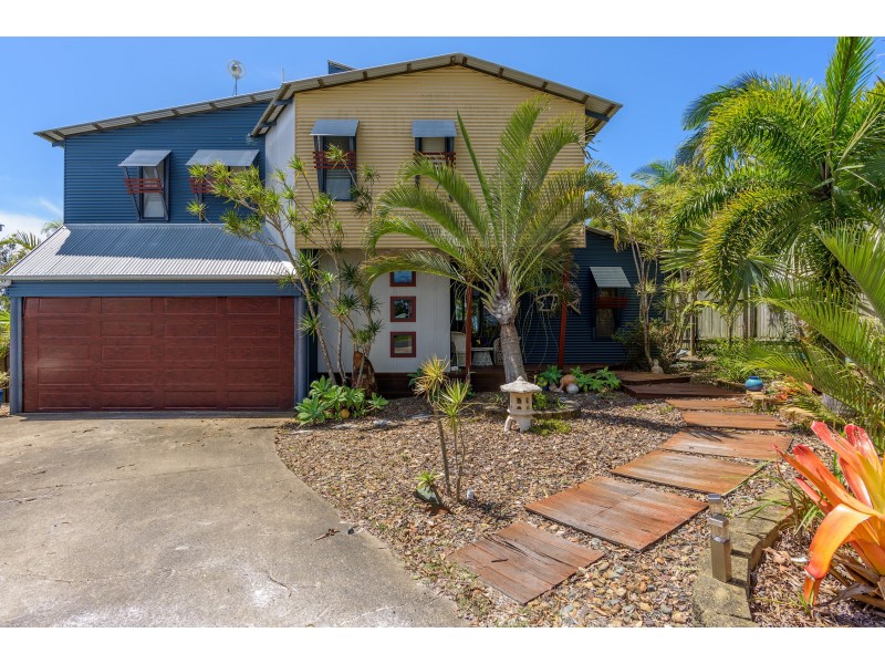 13 COOLBERRY COURT, Rainbow Beach QLD 4581
