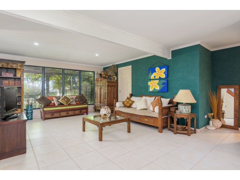 13 COOLBERRY COURT, Rainbow Beach QLD 4581