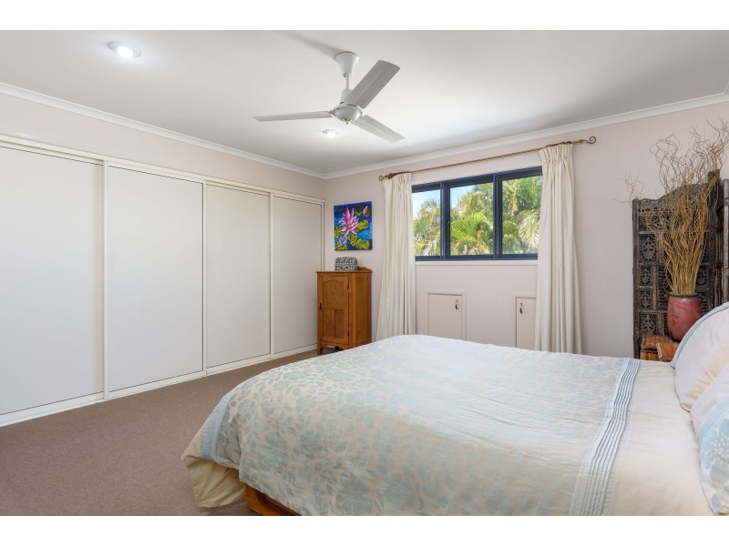 13 COOLBERRY COURT, Rainbow Beach QLD 4581