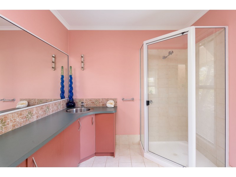 13 COOLBERRY COURT, Rainbow Beach QLD 4581