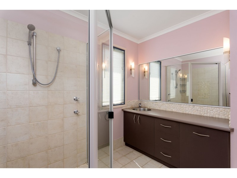 13 COOLBERRY COURT, Rainbow Beach QLD 4581