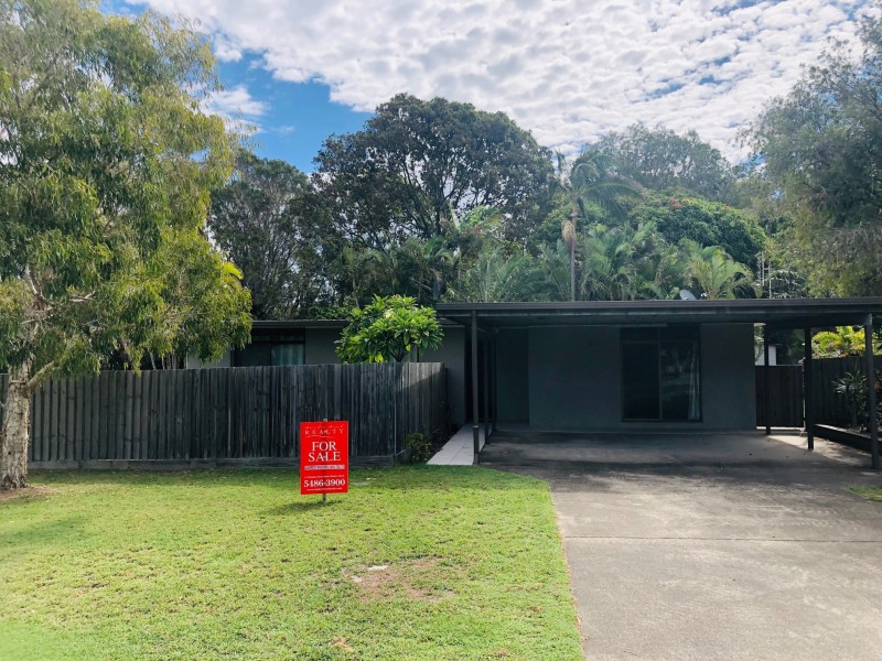 6 ZIRCON STREET, Rainbow Beach QLD 4581