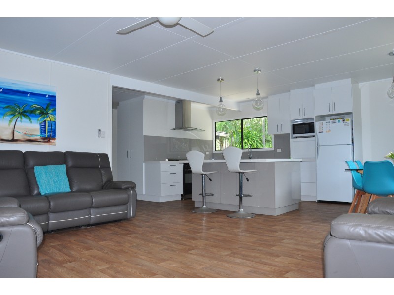 6 ZIRCON STREET, Rainbow Beach QLD 4581