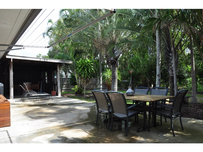 6 ZIRCON STREET, Rainbow Beach QLD 4581