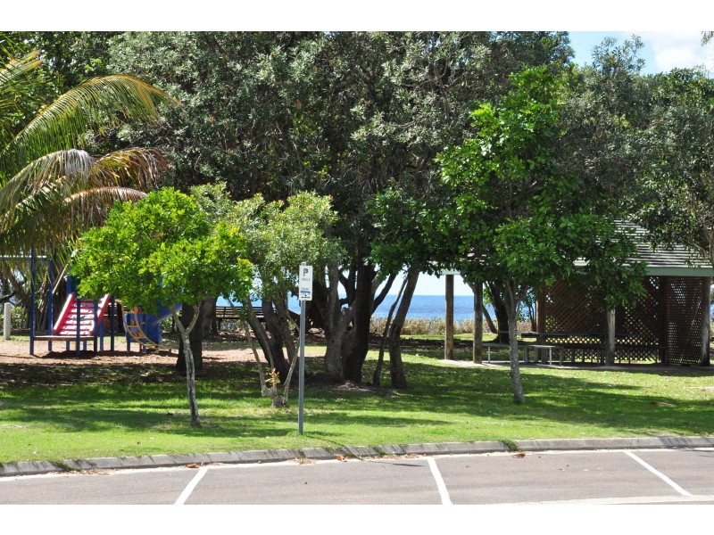 1 INDIGO AVENUE, Rainbow Beach QLD 4581