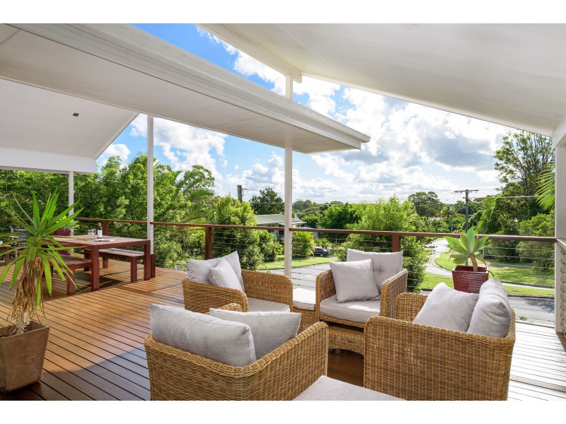 16 COOLOOLA DRIVE, Rainbow Beach QLD 4581