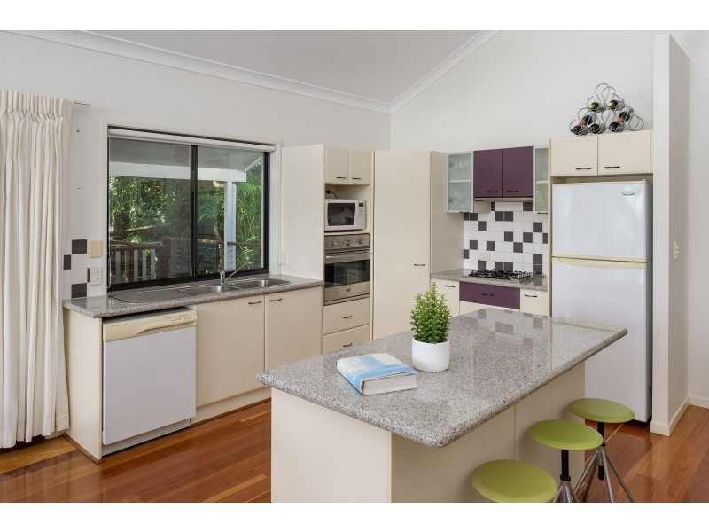 16 COOLOOLA DRIVE, Rainbow Beach QLD 4581