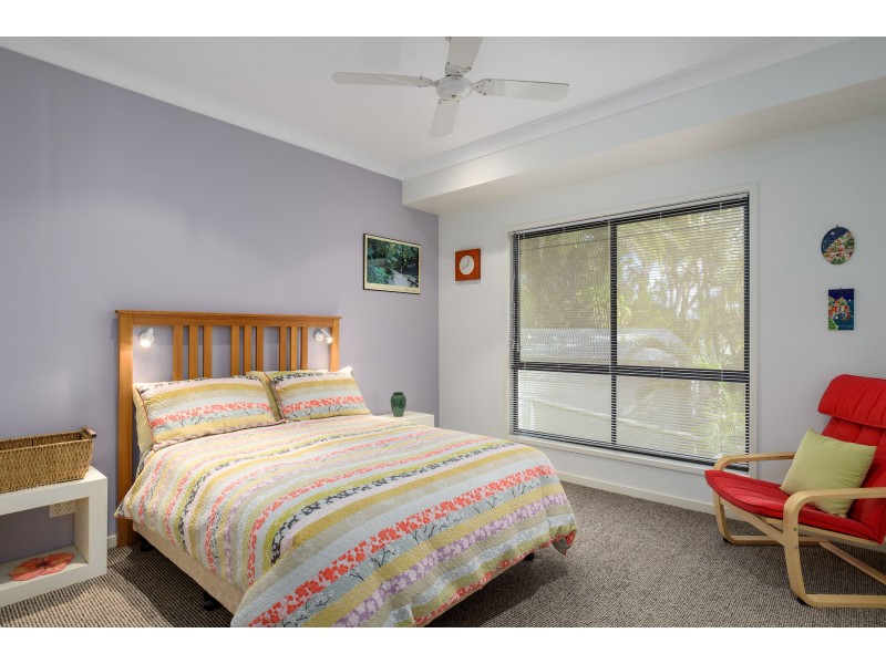 16 COOLOOLA DRIVE, Rainbow Beach QLD 4581