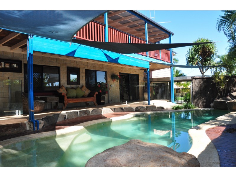 43 DOUBLE ISLAND DRIVE, Rainbow Beach QLD 4581