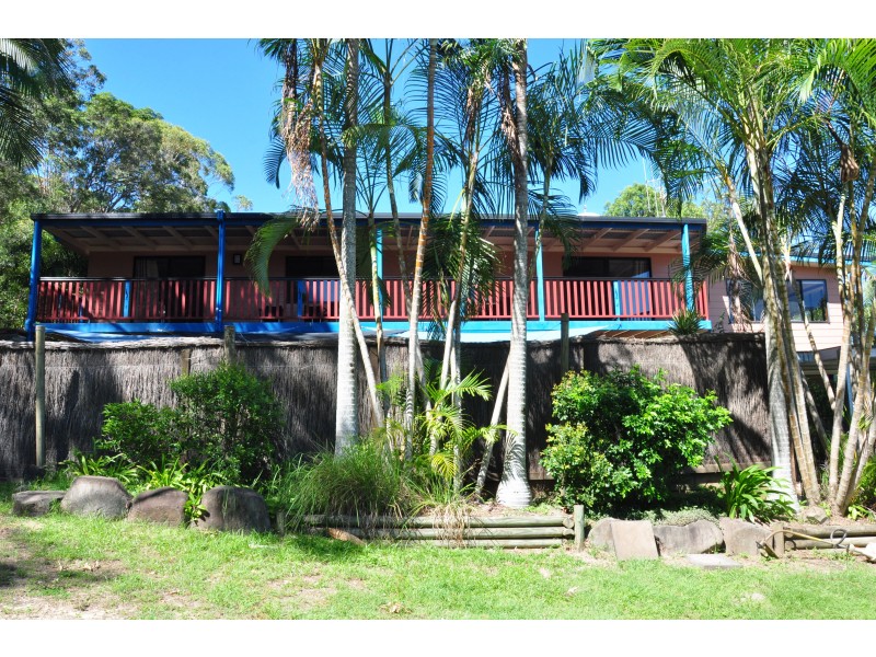 43 DOUBLE ISLAND DRIVE, Rainbow Beach QLD 4581