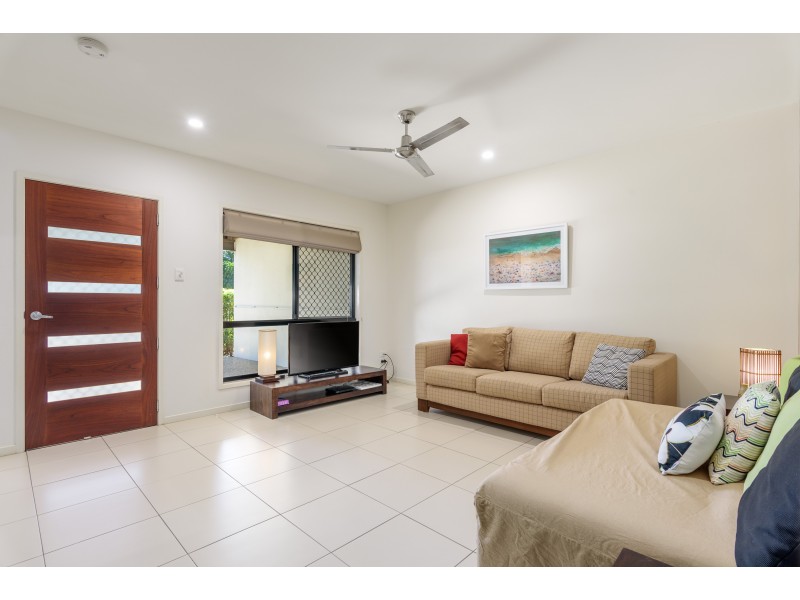 4/7 Spectrum Street, Rainbow Beach QLD 4581