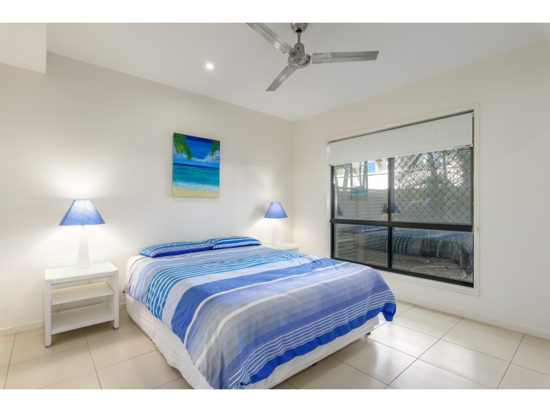 4/7 Spectrum Street, Rainbow Beach QLD 4581