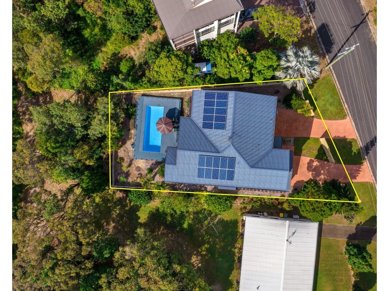 57 COOLOOLA DRIVE, Rainbow Beach QLD 4581