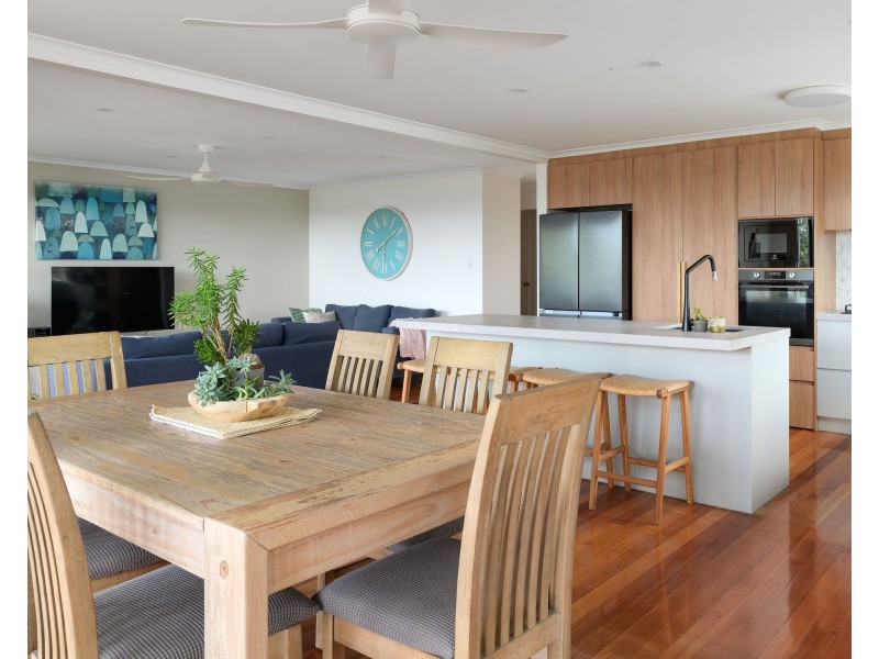 57 COOLOOLA DRIVE, Rainbow Beach QLD 4581