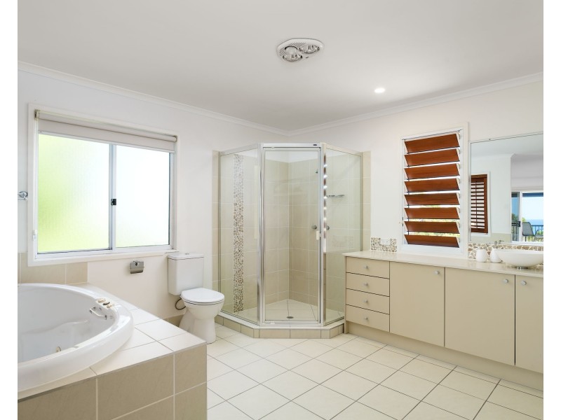 57 COOLOOLA DRIVE, Rainbow Beach QLD 4581