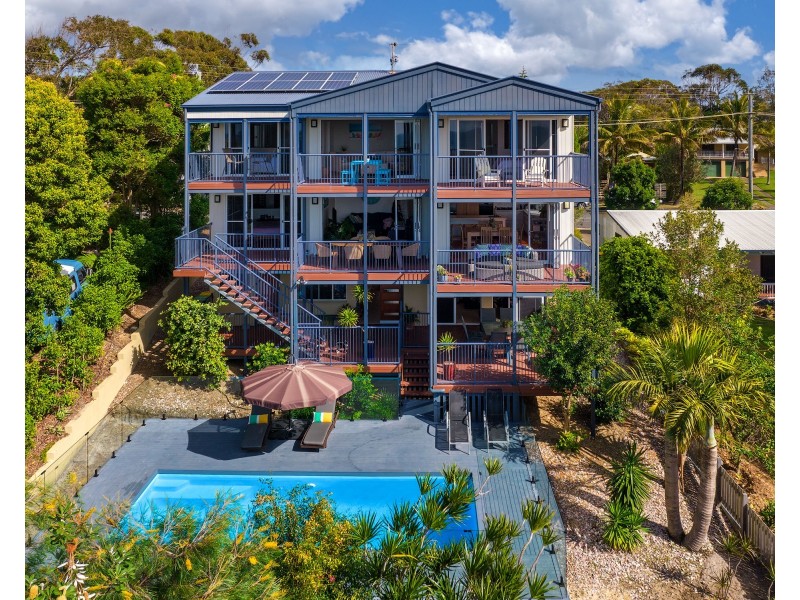 57 COOLOOLA DRIVE, Rainbow Beach QLD 4581