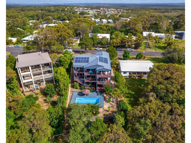 57 COOLOOLA DRIVE, Rainbow Beach QLD 4581