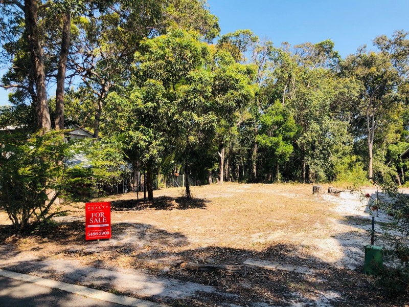 6 NAIAD COURT, Rainbow Beach QLD 4581