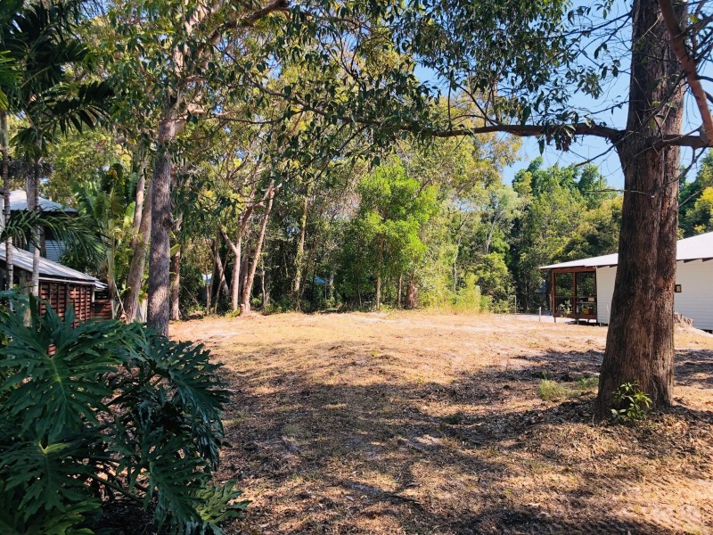 6 NAIAD COURT, Rainbow Beach QLD 4581