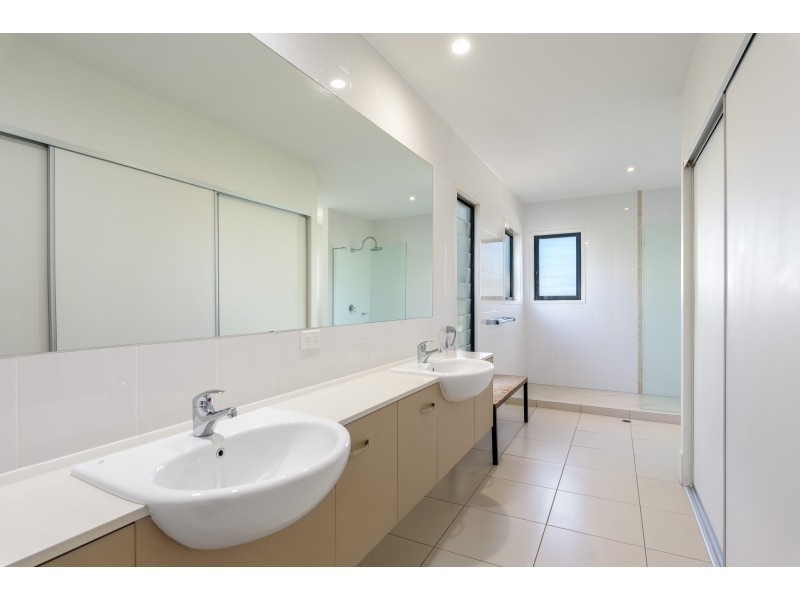 5/7-9 SPECTRUM STREET, Rainbow Beach QLD 4581
