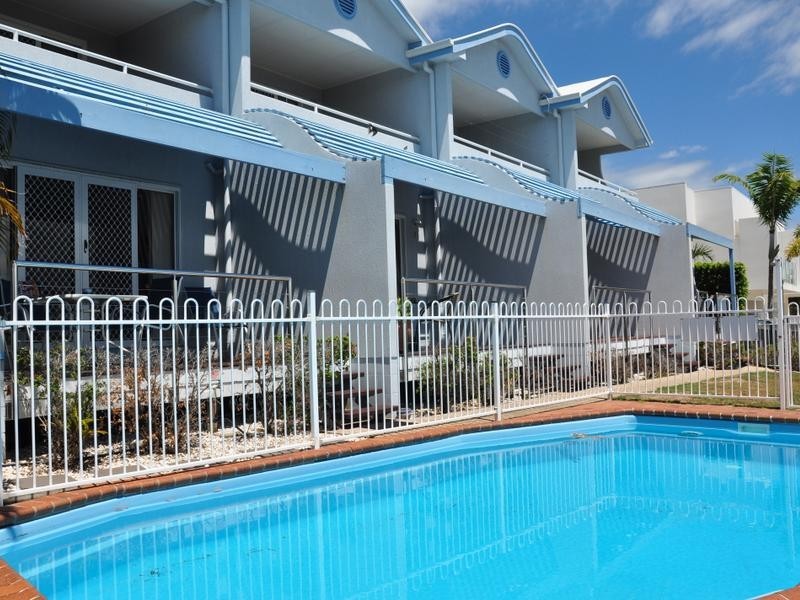 1/42 Manooka Drive, Rainbow Beach QLD 4581