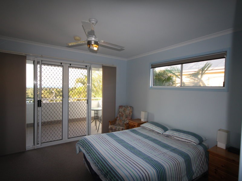 1/42 Manooka Drive, Rainbow Beach QLD 4581