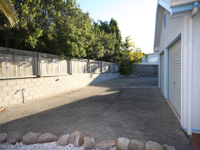 1/42 Manooka Drive, Rainbow Beach QLD 4581