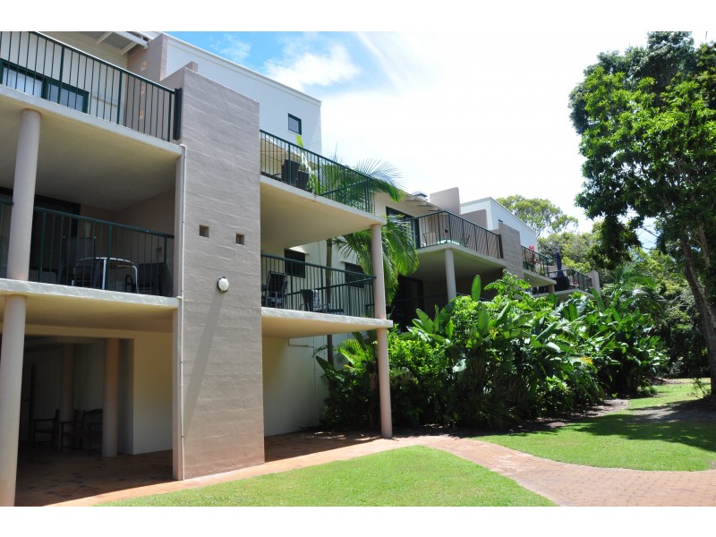 8/9 RAINBOW SHORES DRIVE, Rainbow Beach QLD 4581