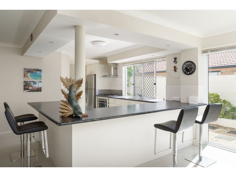 1 BORONIA PLACE, Rainbow Beach QLD 4581