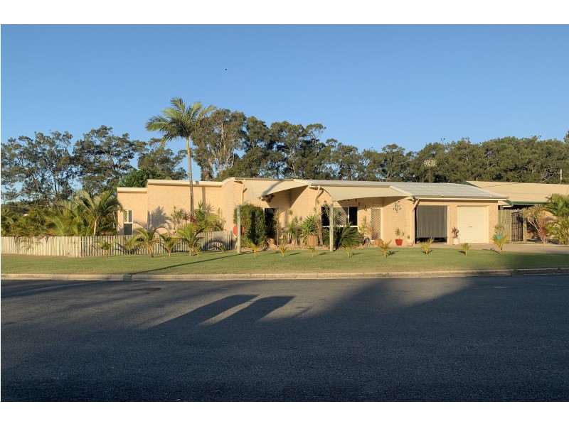 5 Kurana Street, Rainbow Beach QLD 4581