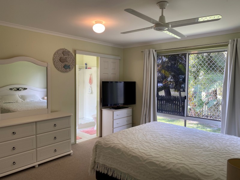 5 Kurana Street, Rainbow Beach QLD 4581