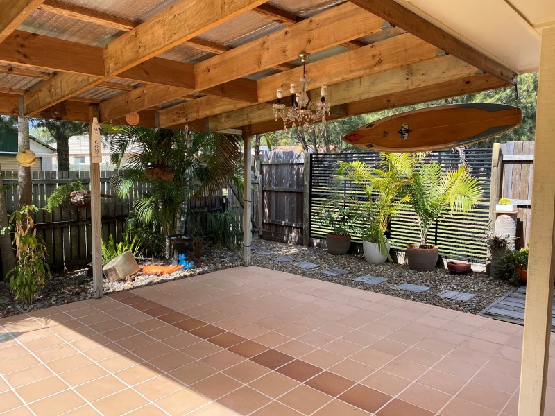 5 Kurana Street, Rainbow Beach QLD 4581