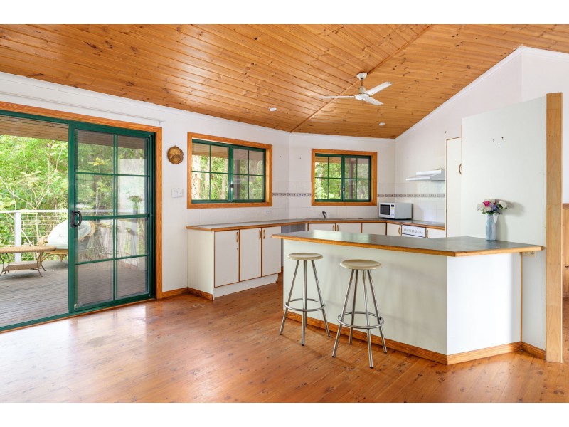 17 Orania Road, Rainbow Beach QLD 4581
