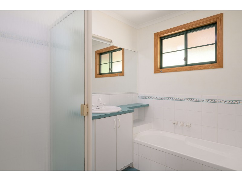 17 Orania Road, Rainbow Beach QLD 4581