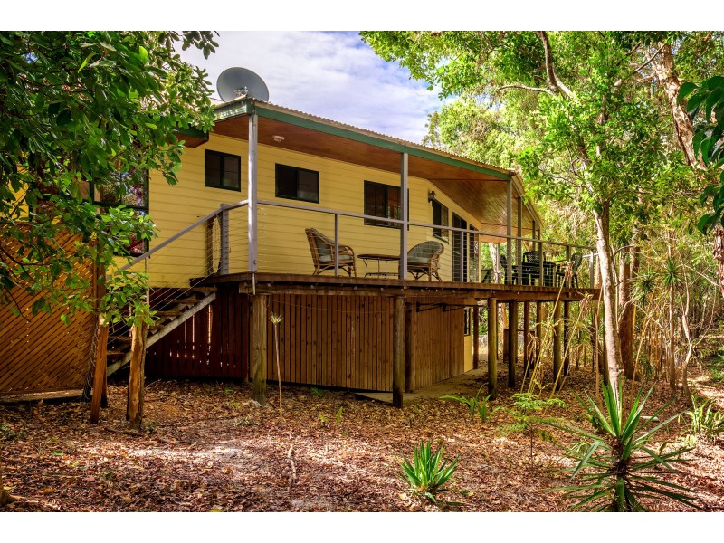 17 Orania Road, Rainbow Beach QLD 4581