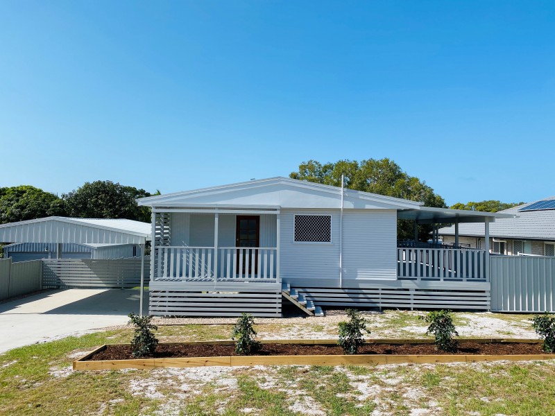 13 MANOOKA DRIVE, Rainbow Beach QLD 4581