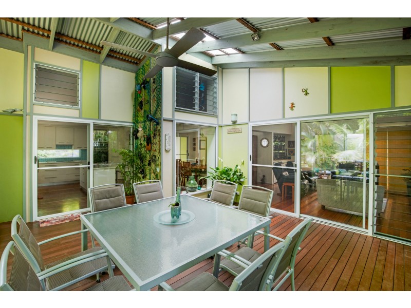 2 Naiad Court, Rainbow Beach QLD 4581