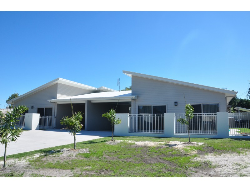 2/14 Spectrum Street, Rainbow Beach QLD 4581