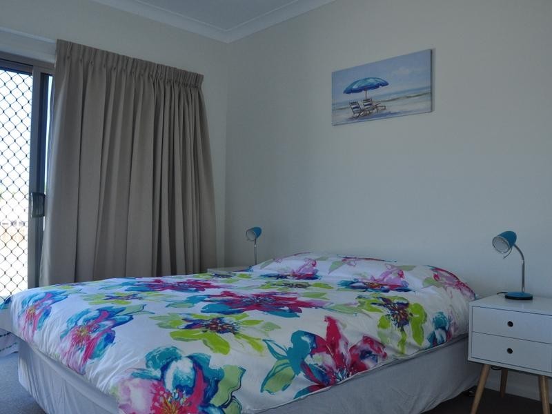 2/14 Spectrum Street, Rainbow Beach QLD 4581