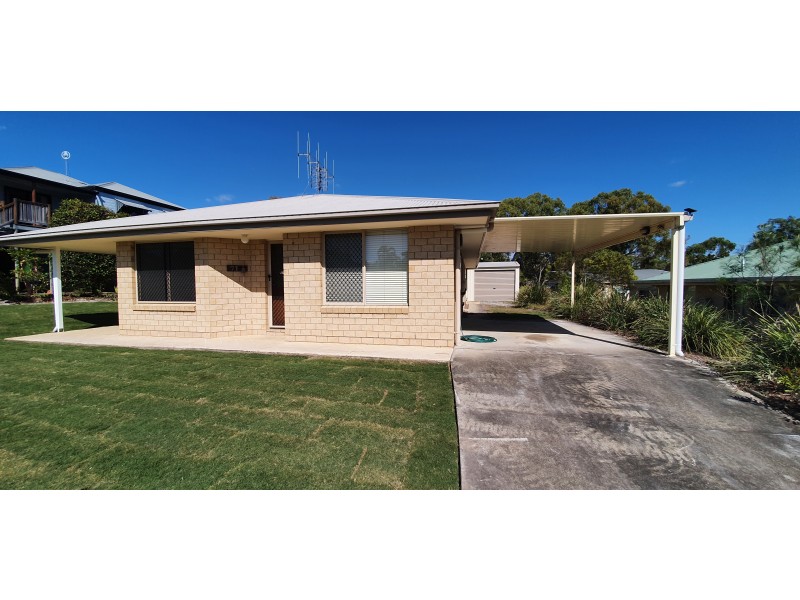 71 Bombala Crescent, Rainbow Beach QLD 4581
